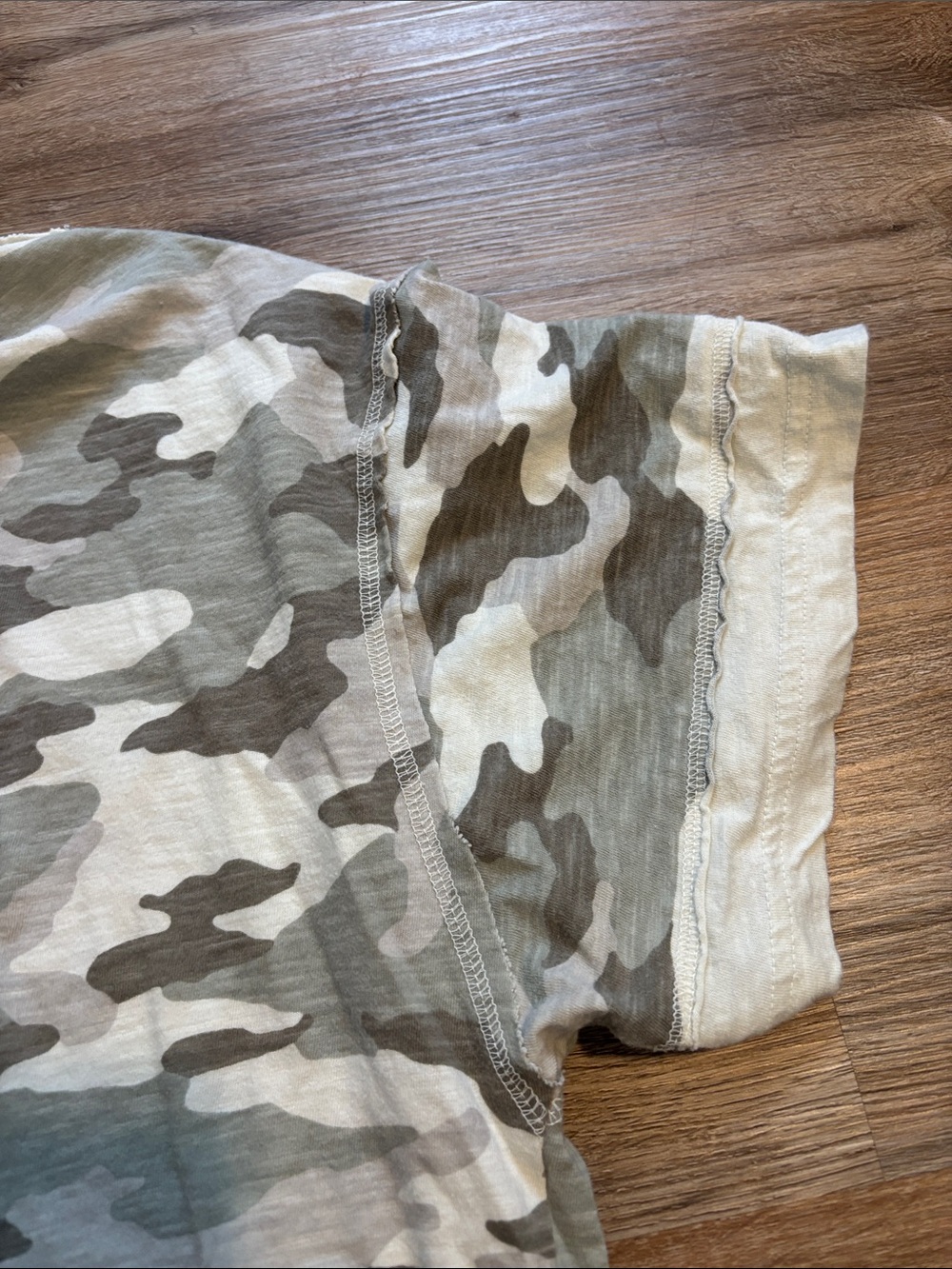 ๐2 for $15! Aerie Oversized Camo Short Sleeve Tee - Picture 4 of 6